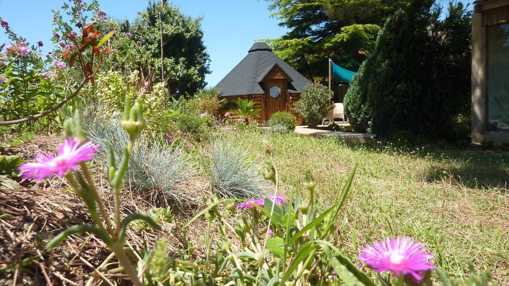 Le Bassin Du Tertre Acomodação com café da manhã Fronsac  Quarto foto