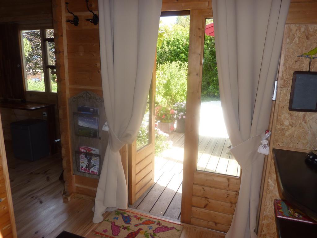 Le Bassin Du Tertre Acomodação com café da manhã Fronsac  Quarto foto